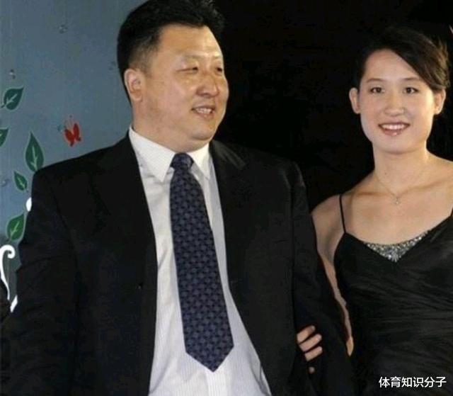刘子歌|相差20多岁老少恋！老教练和前妻有2子，结束婚姻后和女徒弟结婚