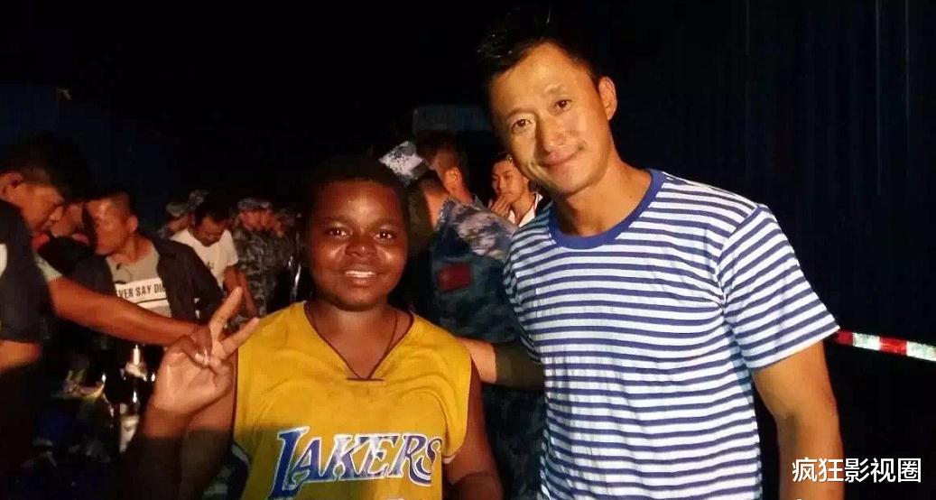 战狼2|《战狼2》上映5年演员现状,卢靖姗怀孕,两个非洲小孩差距明显