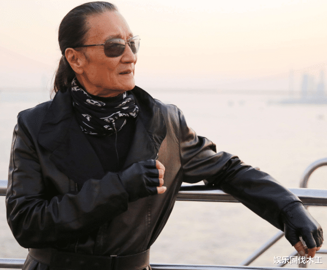 谢贤|85岁谢贤近况曝光：分手后，身边无儿女陪伴，只能找前妻解闷