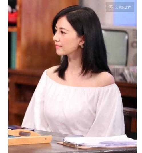 高圆圆|高圆圆第一次当主播，小秀香肩，笑得眼睛都红了