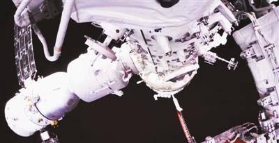 问天实验舱成功转位!梦天实验舱准备发射,17国项目入选中国空间站
