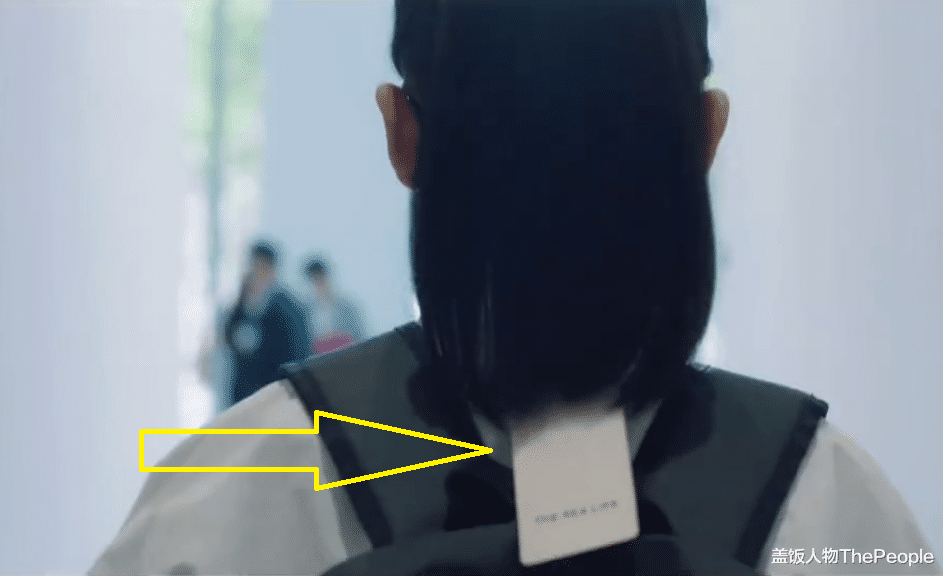 明星|女明星们扮土太奇葩，有人放不下精致的妆，有人下血本增肥毁形象