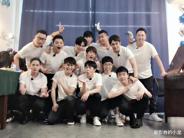 陈翔|32岁陈翔晒新照片评论过万，网友：这种人还会有人喜欢吗？