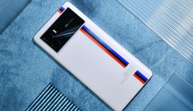 小米科技|想买个4000元左右,拍照好,系统稳定,电池耐用的手机,有哪些值得推荐?