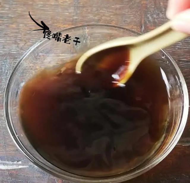 买蚝油时:无论啥品牌,只要标签上少了这“2行字”,都是假蚝油