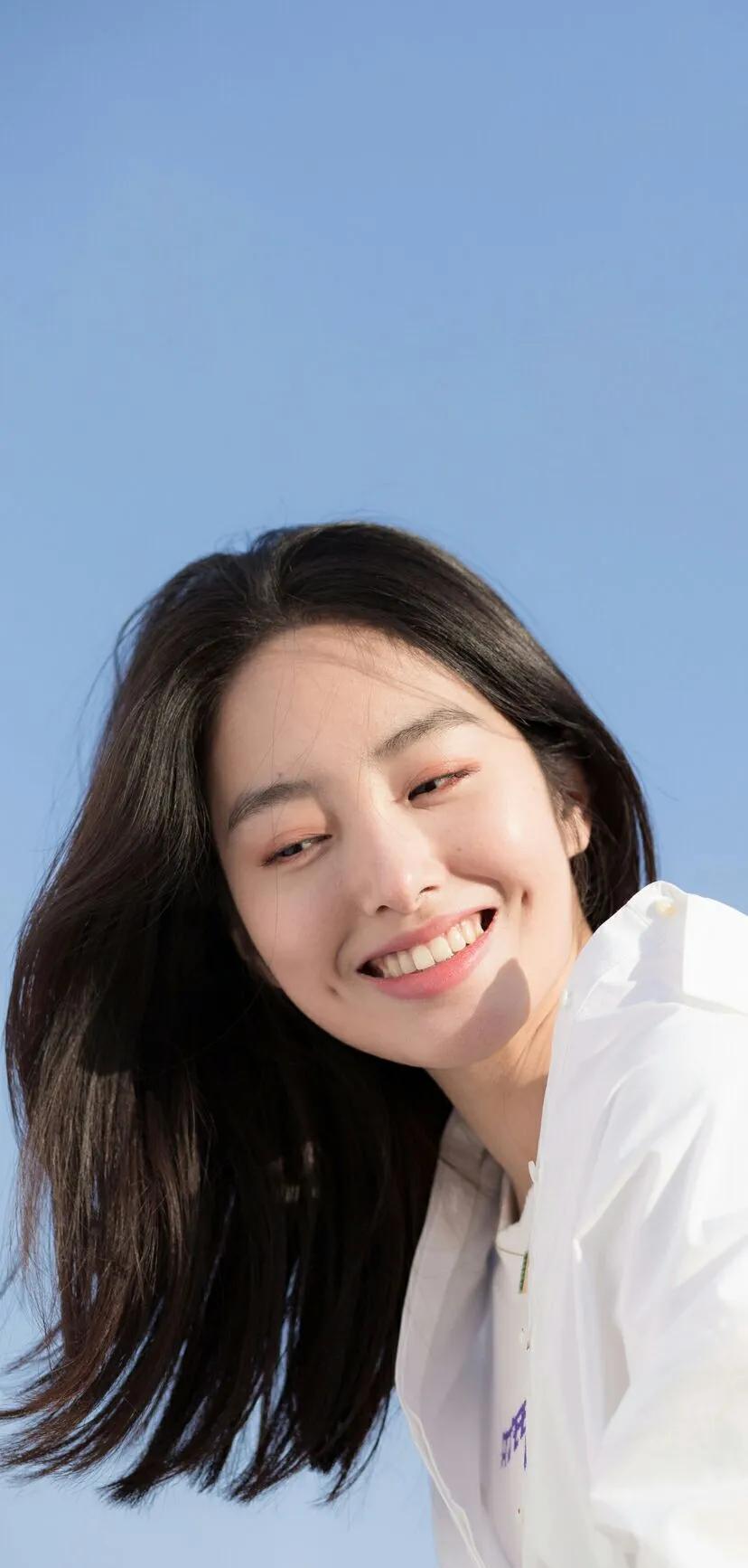 杨采钰|新晋明星杨采钰