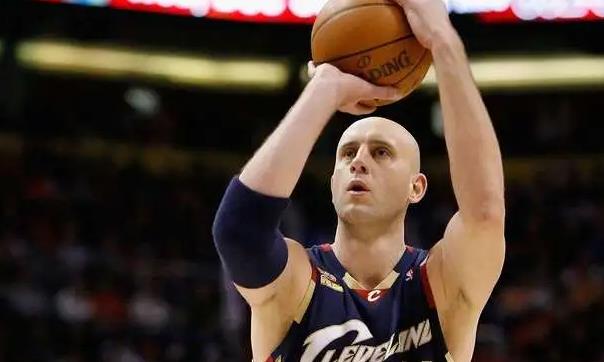 综艺节目|在詹姆斯职业生涯中，谁才是真正的大腿？