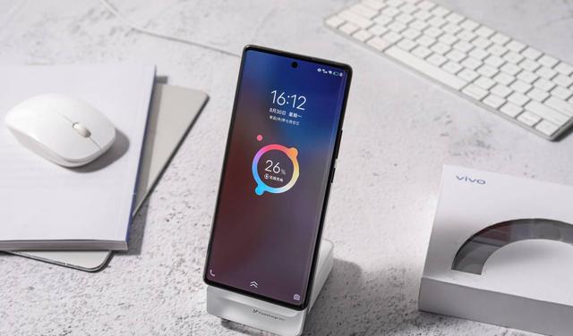 Linux|vivoX80尽显机皇气质，天玑9000、80W快充上阵，售价很良心