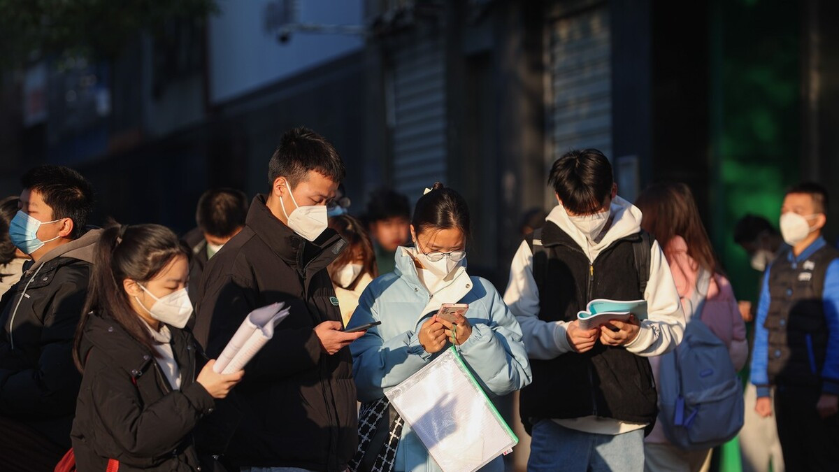 专升本|公务员冷门岗位“缺人”了，招聘方式简单，报名人数却少？