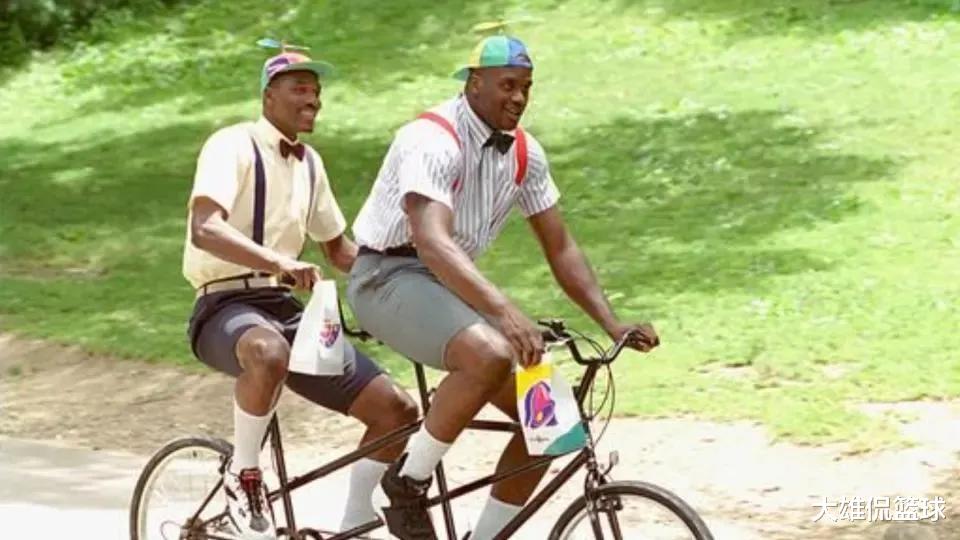 江西|美媒将奥尼尔和奥拉朱旺职业生涯九项单场最高数据作比较,谁更强