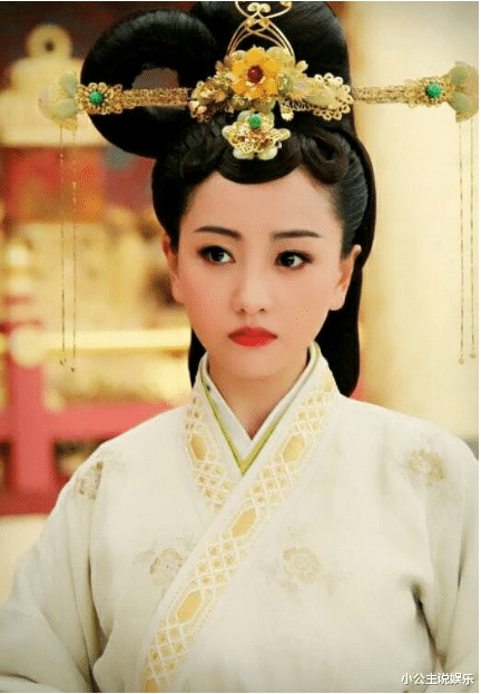 陈红|陈红是她姑姑，陈凯歌是姑父，出道13年好片拍到手软，可还是路人