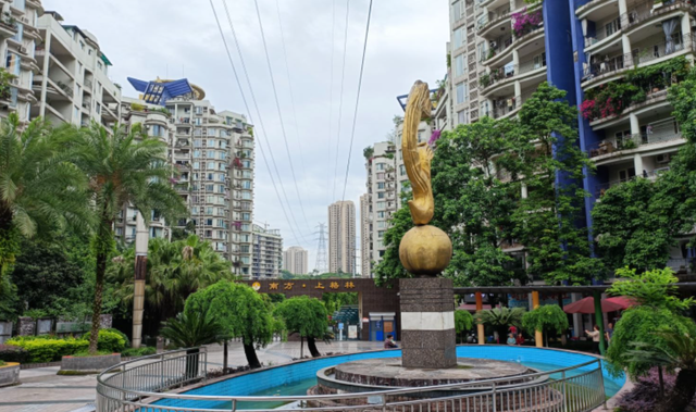 房价|重磅！重庆江北嘴房价跌破一万了？看完这个区域，我当场惊呆了