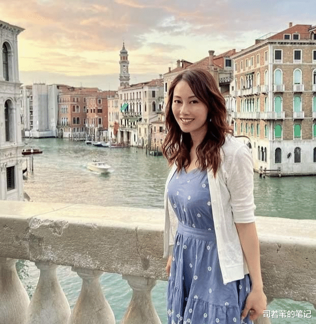 袁嘉敏|香港女星在欧洲确诊，遭富三代父子包养引热议