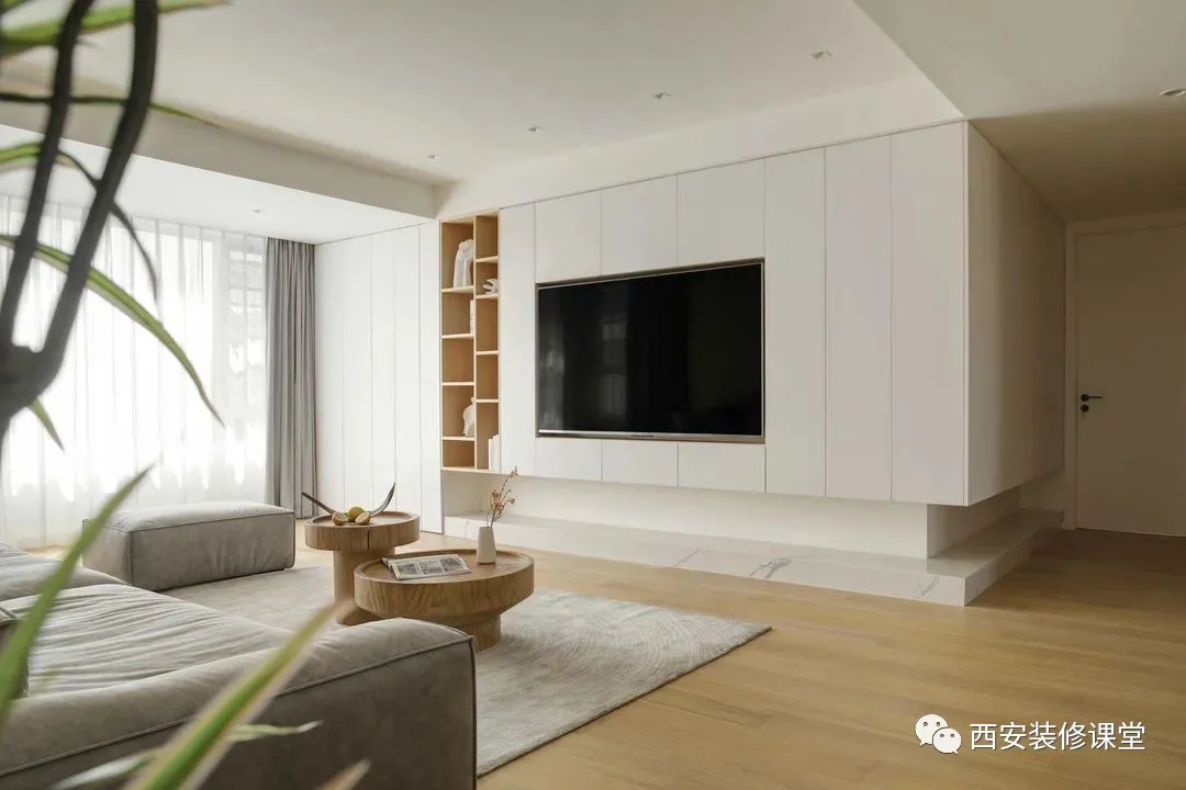 客厅与阳台彻底打通,区域划分怎么做?