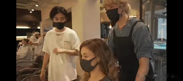 每天只帮女生剪头发,你知道一天过得有多累吗?