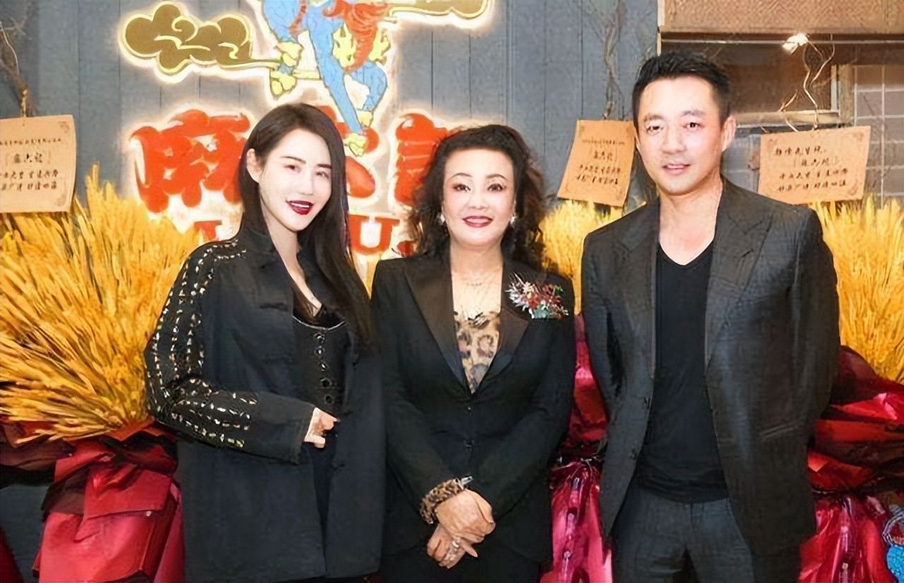 杨幂|函数报复前夫?张兰是直播界baby?黄磊被曝幕后耍大牌?