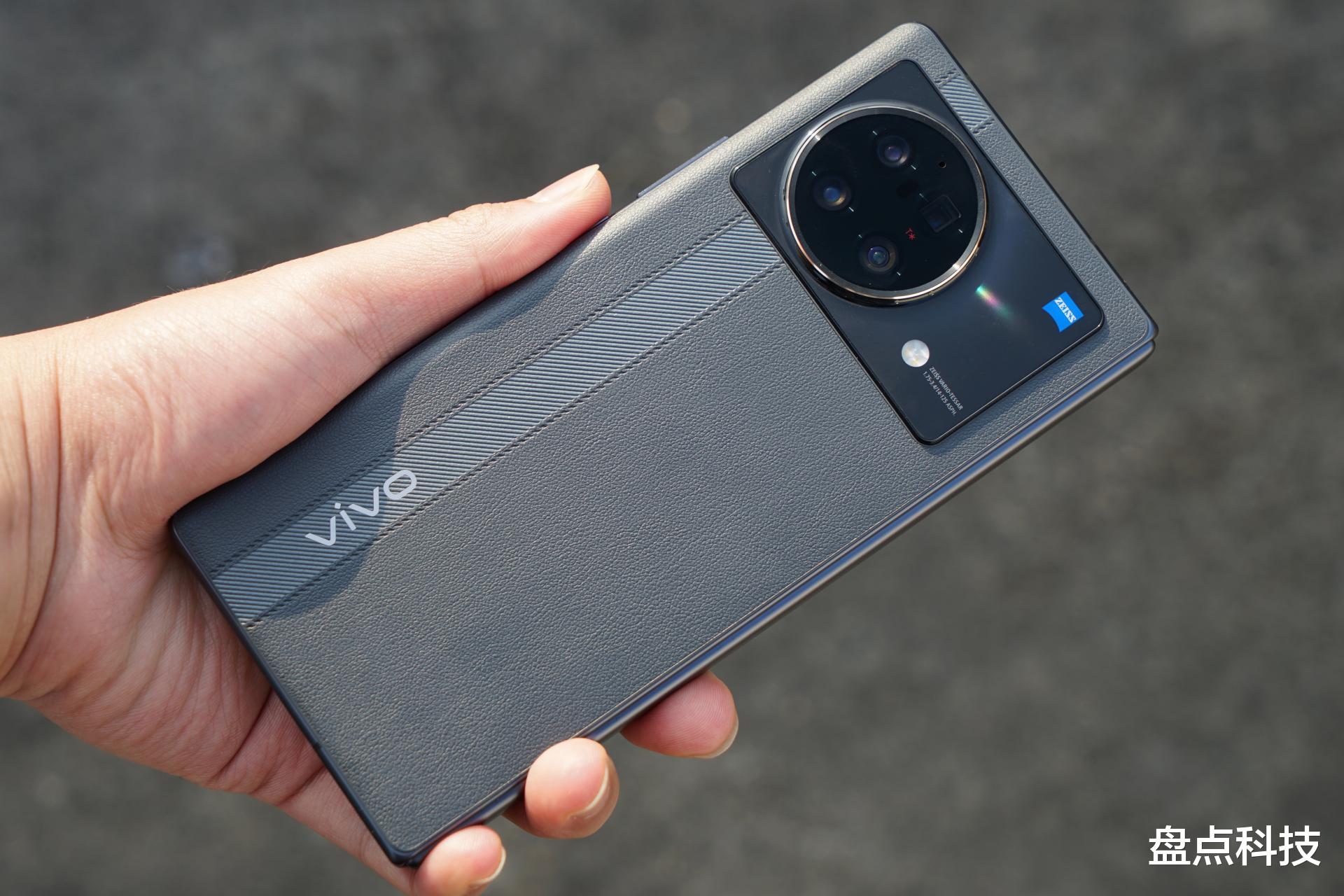 芯片|蓝厂也疯狂！4月第3款旗舰机将至：V1+芯片加持