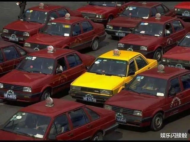90年代轰动全国,深圳六女抢劫杀人,专挑豪车,司机因好色丢命!