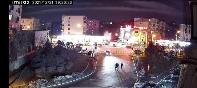 专项整治|双云台人形追踪，看车神器——小白室外全景摄像机云台版Q1