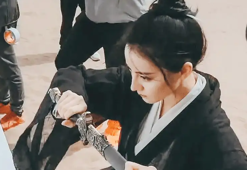 杨幂|这部剧如果出彩,那可能真的小火,不出彩也可能小火?