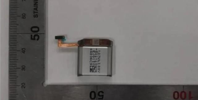 |三星GalaxyWatch5消息：全系旋转表圈、体温测量、增加电池容量！