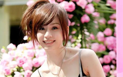 王心凌：曾被称为华语乐坛最低估的歌手，在《浪姐》首秀惊艳众人
