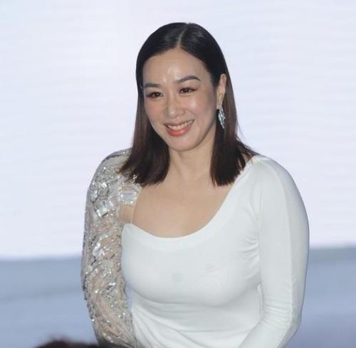 钟丽缇 7位减肥失败的明星：钟丽缇11天只喝油，杨天真切掉半个胃