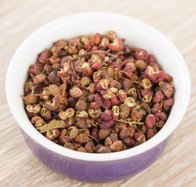 |花椒加一物被称为“天然泻药”,连喝3天,宿便溜了,体重也轻了