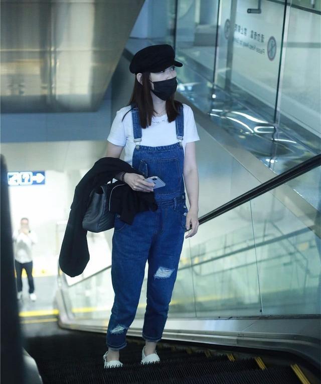 马蓉|马蓉离婚以后打扮像明星，请摄影师拍照走文艺范