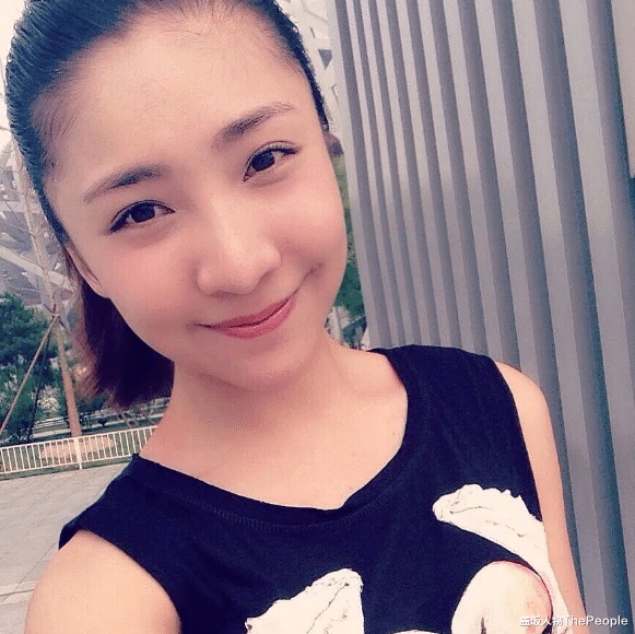 姐姐|亲姐妹携手混圈需谨慎！有人拖后腿，有人成助力，有人低谷不离弃