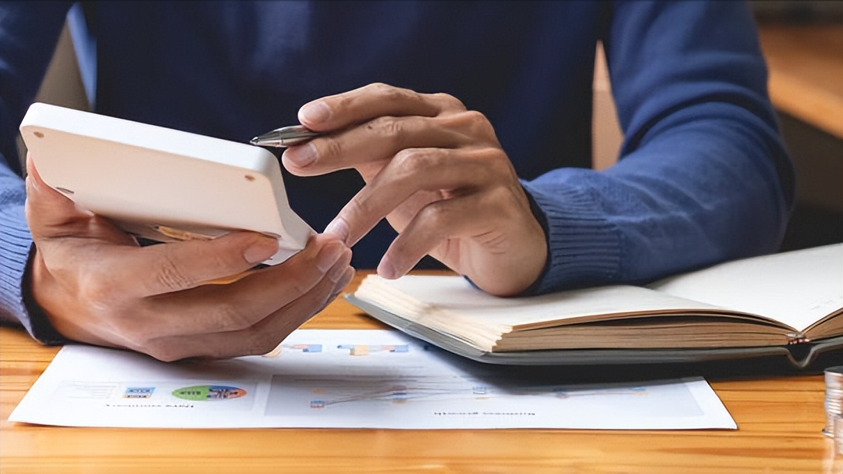 IBM|史上最惨接班人：从华人首富到破产，为何仅6年就输光企业