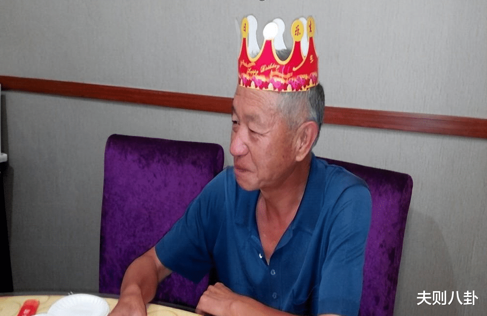 长春一土豪过寿,棋友喝光茅台竟遭“驱逐”,原因令人哭笑不得!