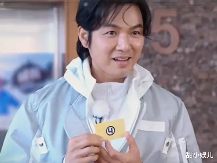 钟汉良|47岁钟汉良再演古偶剧,又老又肿引观众不满:给年轻人留口饭吧