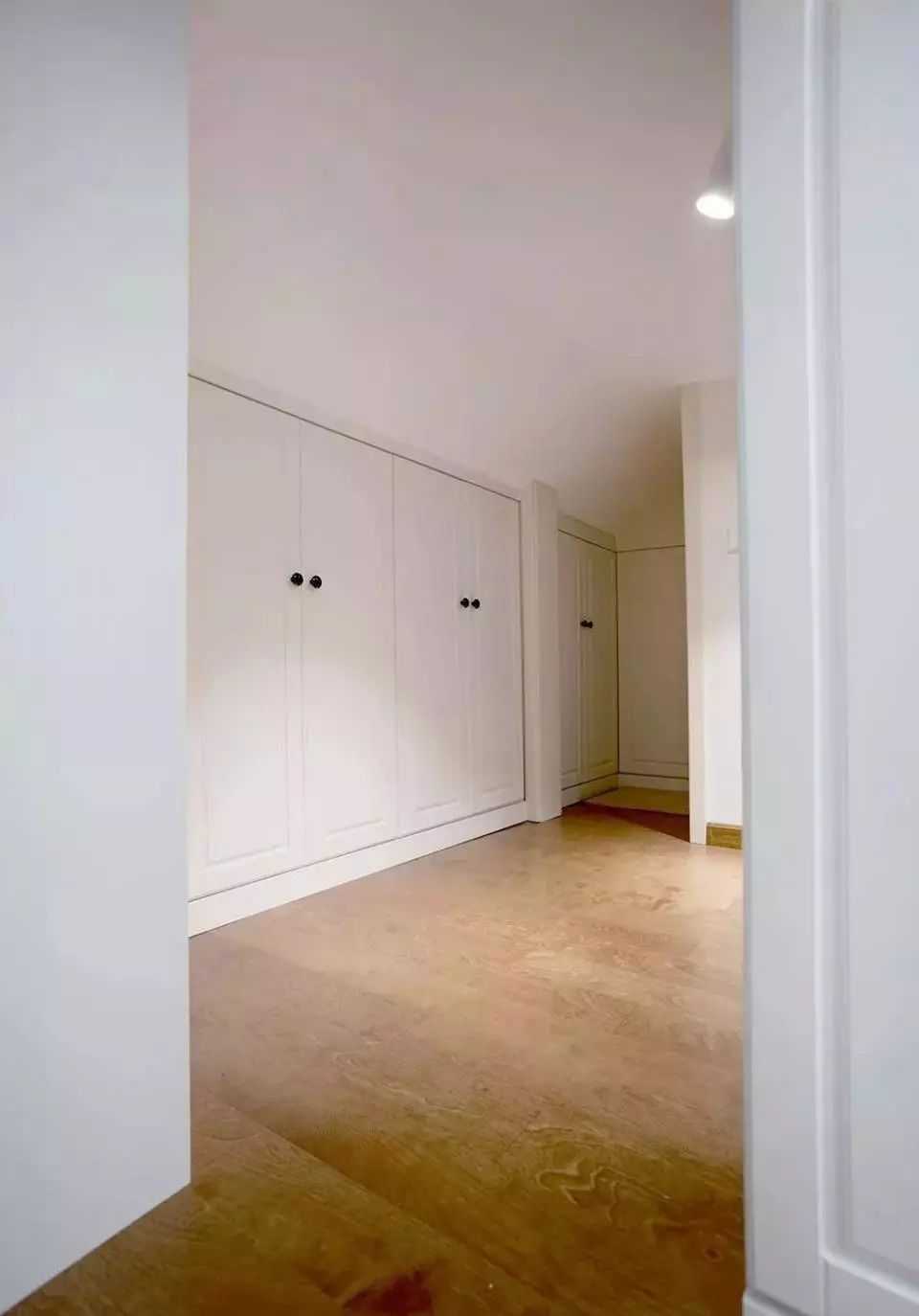 只有60平的小户型复式楼,拥有完美的设计,效果就是不一样!