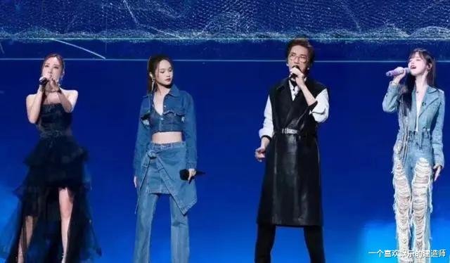 杨丞琳|周传雄问杨丞琳唱谁的歌，你们三女一男很难配，杨丞琳-是啊很难配