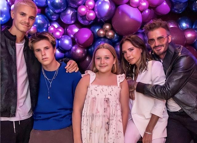 哈珀·贝克汉姆|贝克汉姆带女儿小七逛街！贝嫂怕冷还在穿秋裤，还是跟着大嫂漂亮