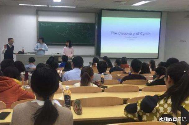 清华大学|清华自降门槛招外籍生，无需笔试就被录取，国内学生对此不服气