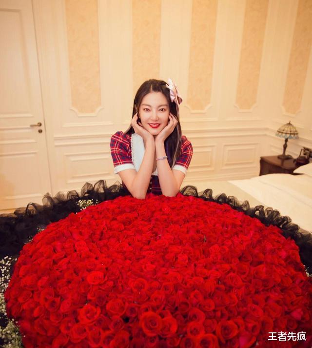 张雨绮|张雨绮无意中晒整排名牌包,大小几十个,离婚后成阔太单亲辣妈