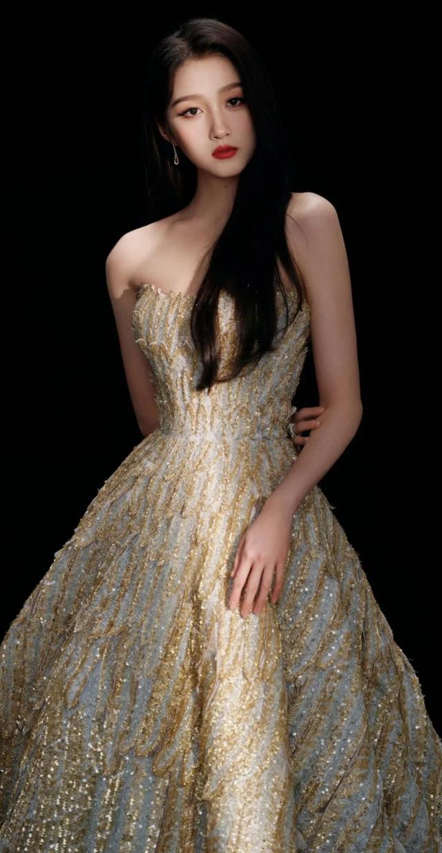 关晓彤|关晓彤,腿不是一般长