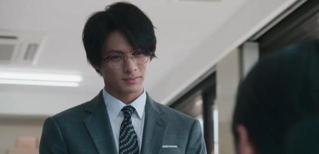 欺诈师|又一部收视爆款诞生,第一集收视率就高达9.1%