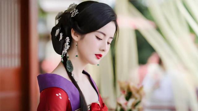 Angelababy|《嫣语赋》中的景如洋，出场就吸引了大多数观众的目光，颜值也不输女主角