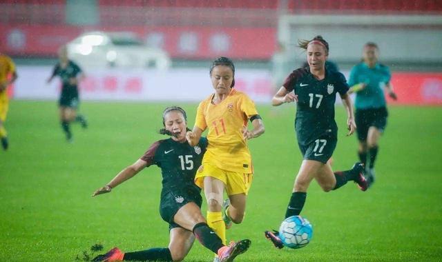 足球經(jīng)理|清晨七點(diǎn)，留洋功勛再次落選，中國(guó)女足爭(zhēng)議不斷，水慶霞倍感壓力