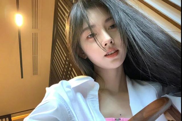 面粉 剪个刘海换了个人?球球Tony老师别再祸害美女了