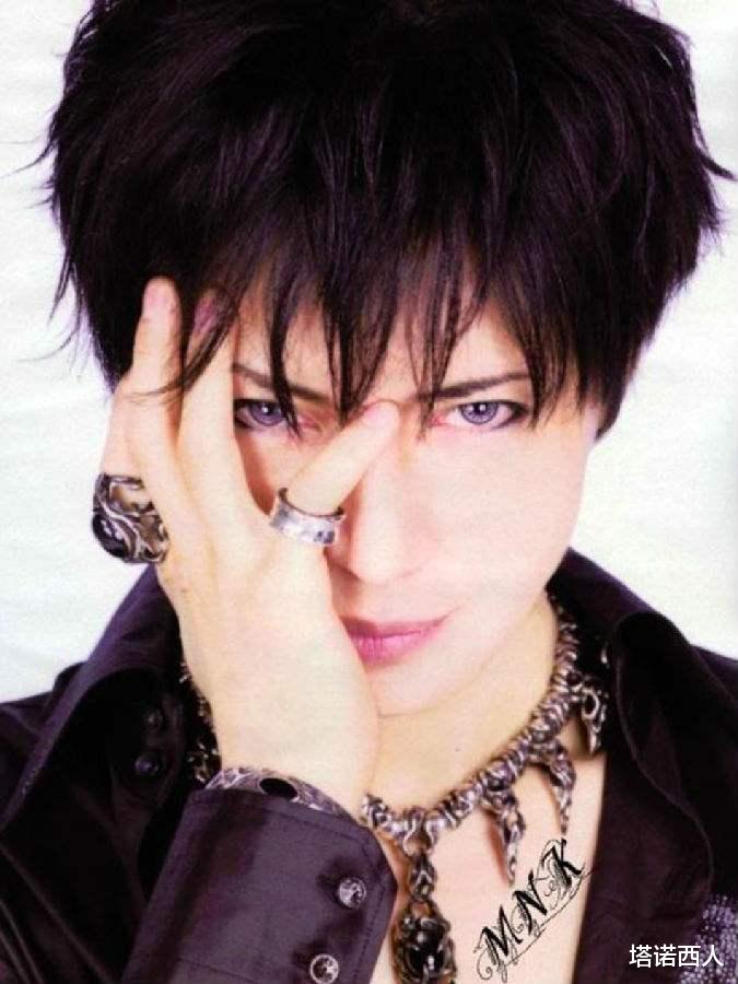 神威乐斗|日本男星GACKT病情又加重，全身免疫性衰竭，却被质疑逃避出轨人妻丑闻