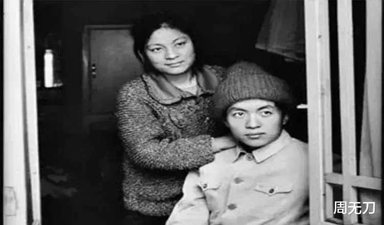 天才诗人顾城:让妻子闺蜜“两女共侍一夫”,遭遇背叛后杀妻上吊