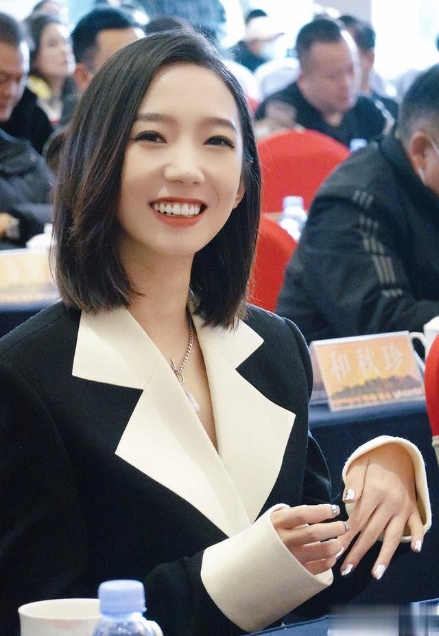 孟美岐|两名老戏骨甘当孟美岐绿叶,推她上C位,再度主演主旋律电影