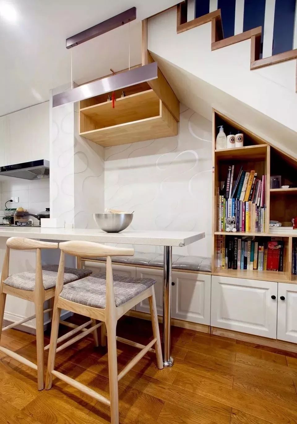 只有60平的小户型复式楼,拥有完美的设计,效果就是不一样!