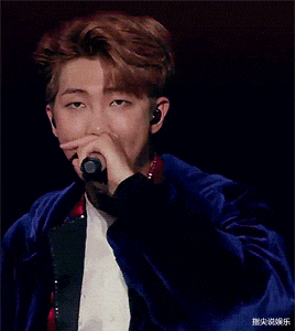 防弹少年团|防弹少年团成员生图曝光，被批像“野猴”穿袈裟，曾被评世界最帅