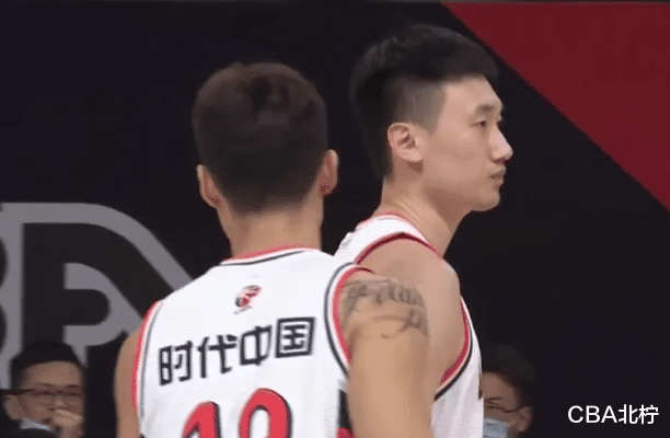 卢卡·东契奇|CBA三消息：多队寻觅强力外援，刘传兴成为观众，李京龙需担责任