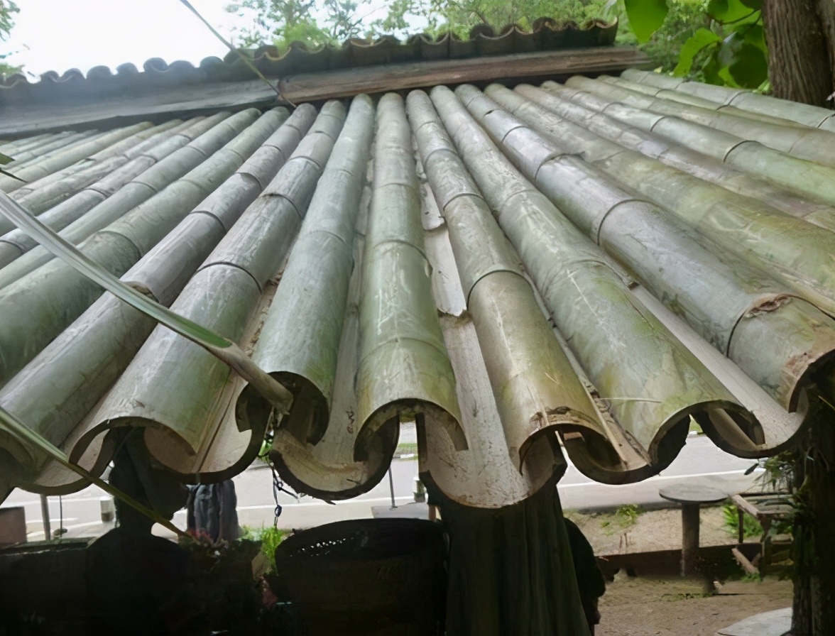 院子装修又出新花样，普通的材料反而更让人有好感，感觉更舒适